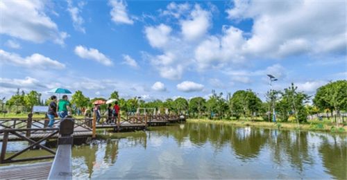 上海一周區(qū)情 旅游節(jié)69家景區(qū)門(mén)票半價(jià) 各區(qū)精品旅游線(xiàn)路等你來(lái)打卡